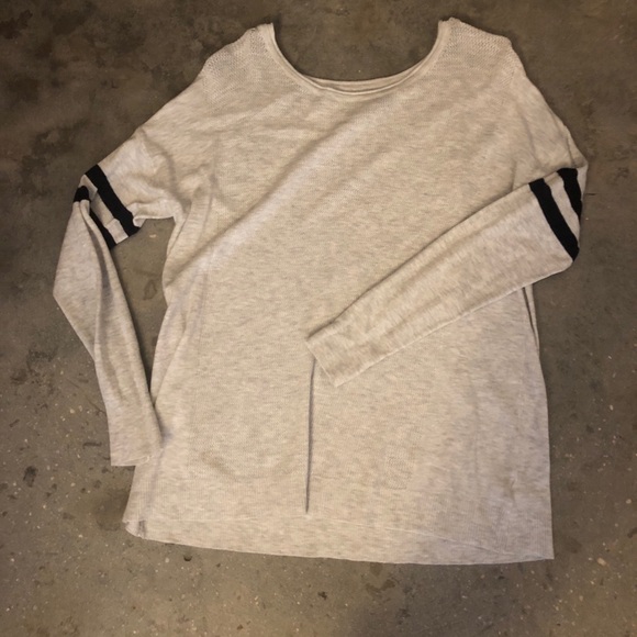 American eagle grey sweater